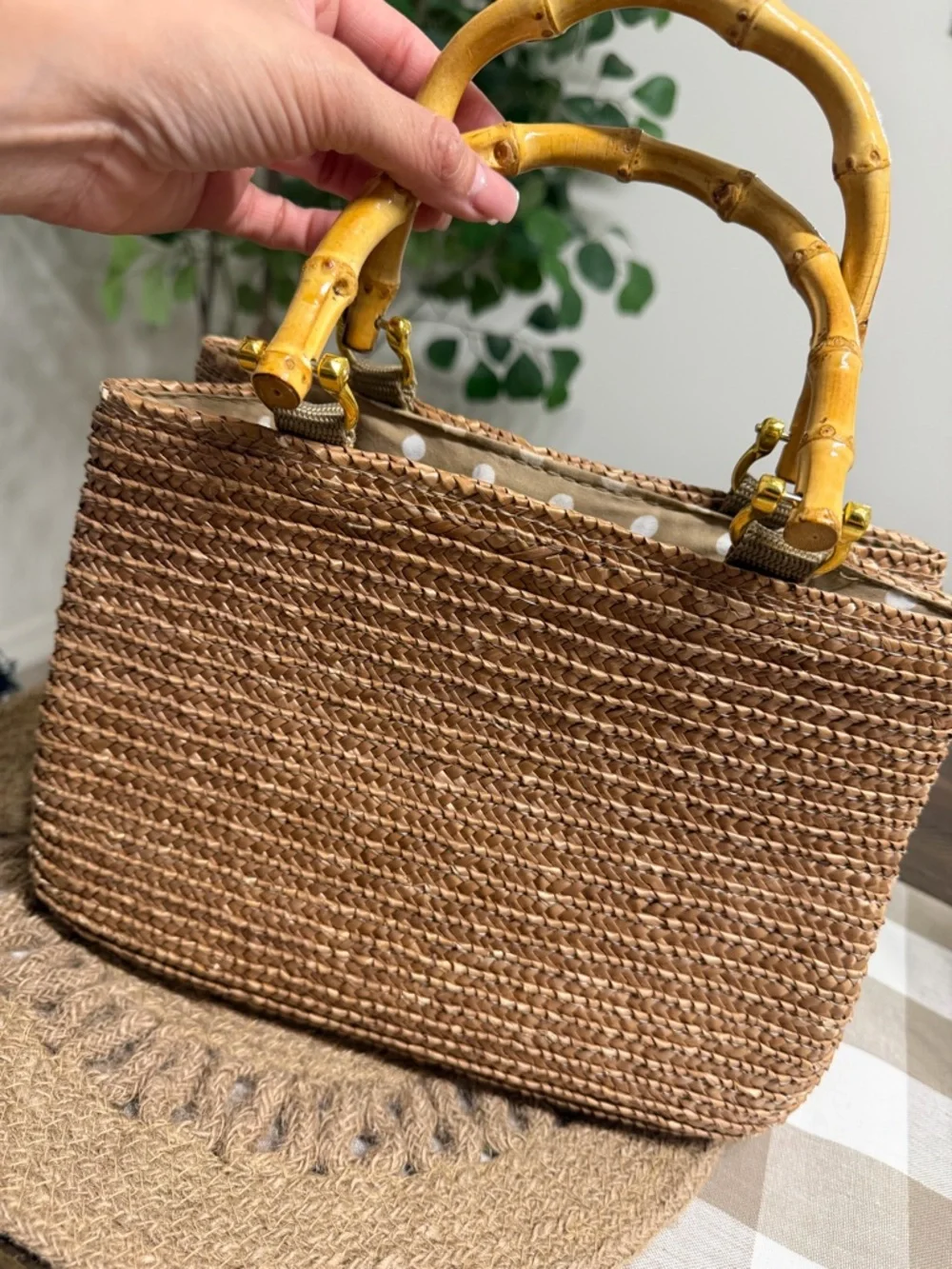 Croft & Barrow Woven Straw small Tote Bag w/ Bamboo Handles - Picture 4 of 10